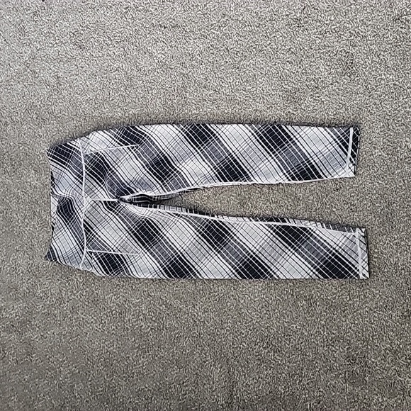 Athleta Salutation Stash Textured Tight Leggings Size Medium - Picture 2 of 5